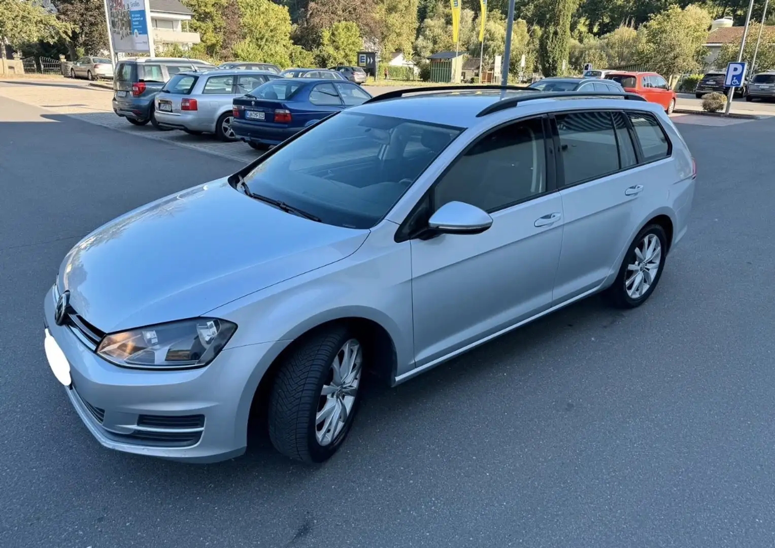 Volkswagen Golf Variant 1.6 TDI BlueMotion Technology DSG Trendline - 2
