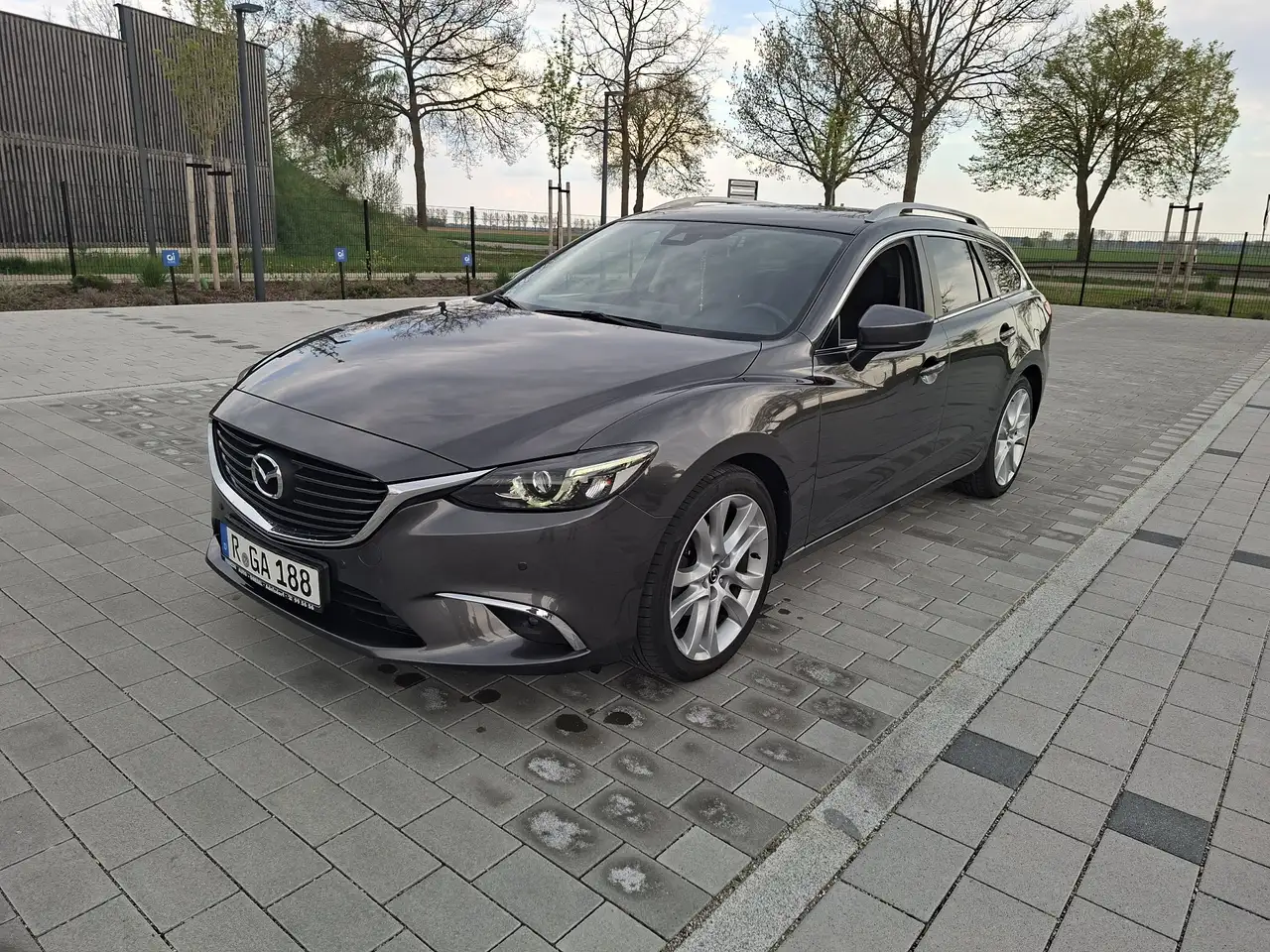 Mazda 6