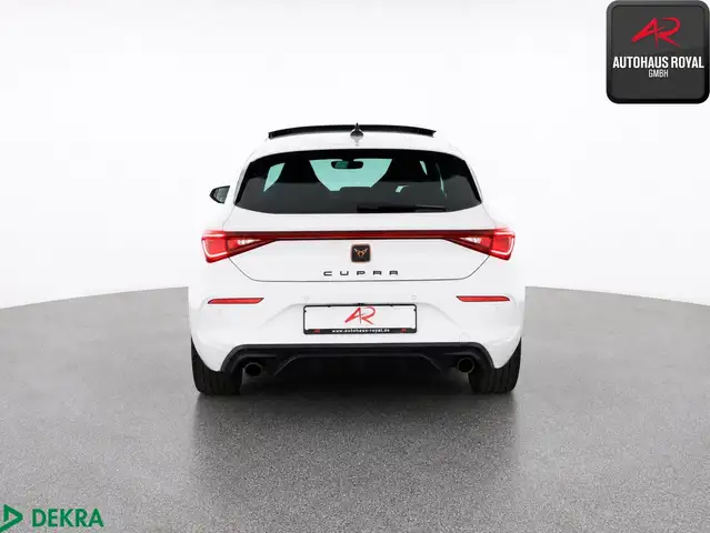 Cupra Leon view 3