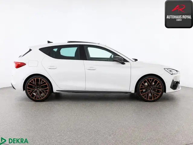 Cupra Leon view 6
