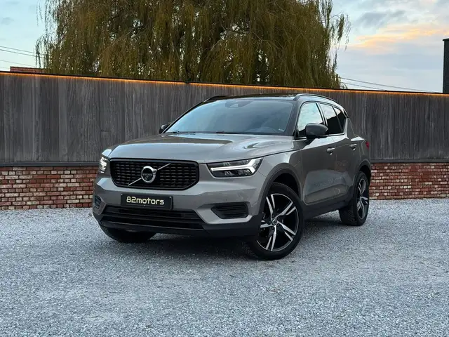 Volvo XC40 T2 R-design/pano/h&k/leder/360cam/carplay/led