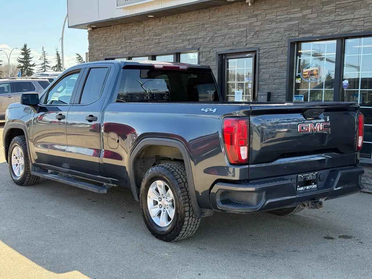 GMC Sierra 1500 снимка GMC Sierra 1500