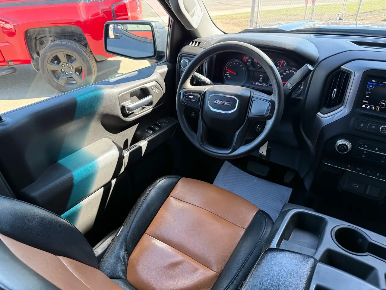 GMC Sierra 1500 снимка GMC Sierra 1500