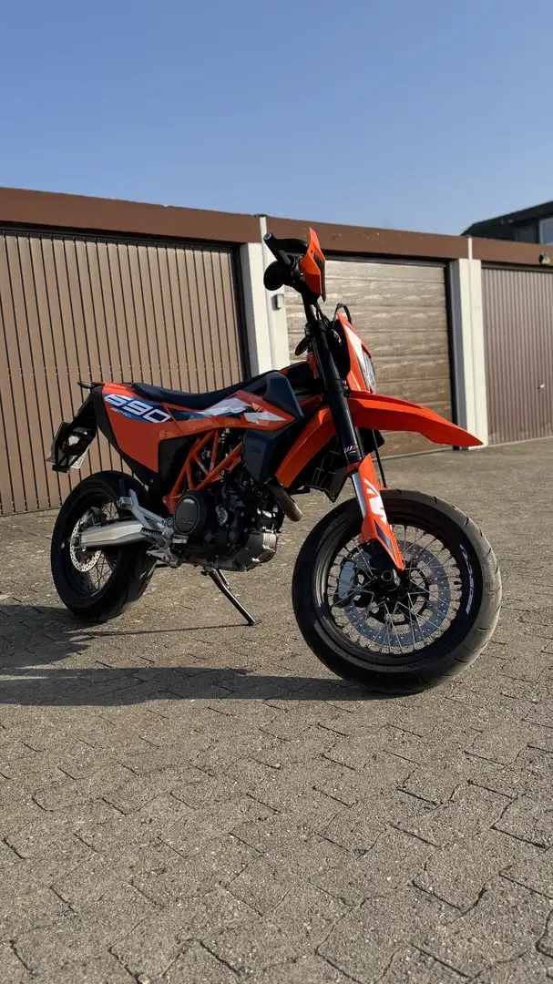 KTM 690 SMC R Orange - 2