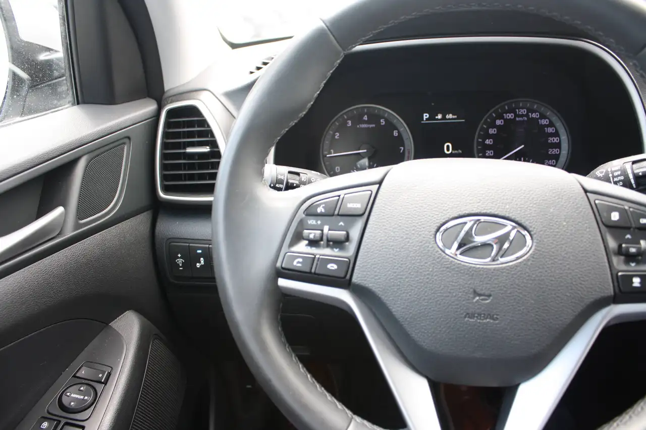 Hyundai TUCSON снимка Hyundai TUCSON