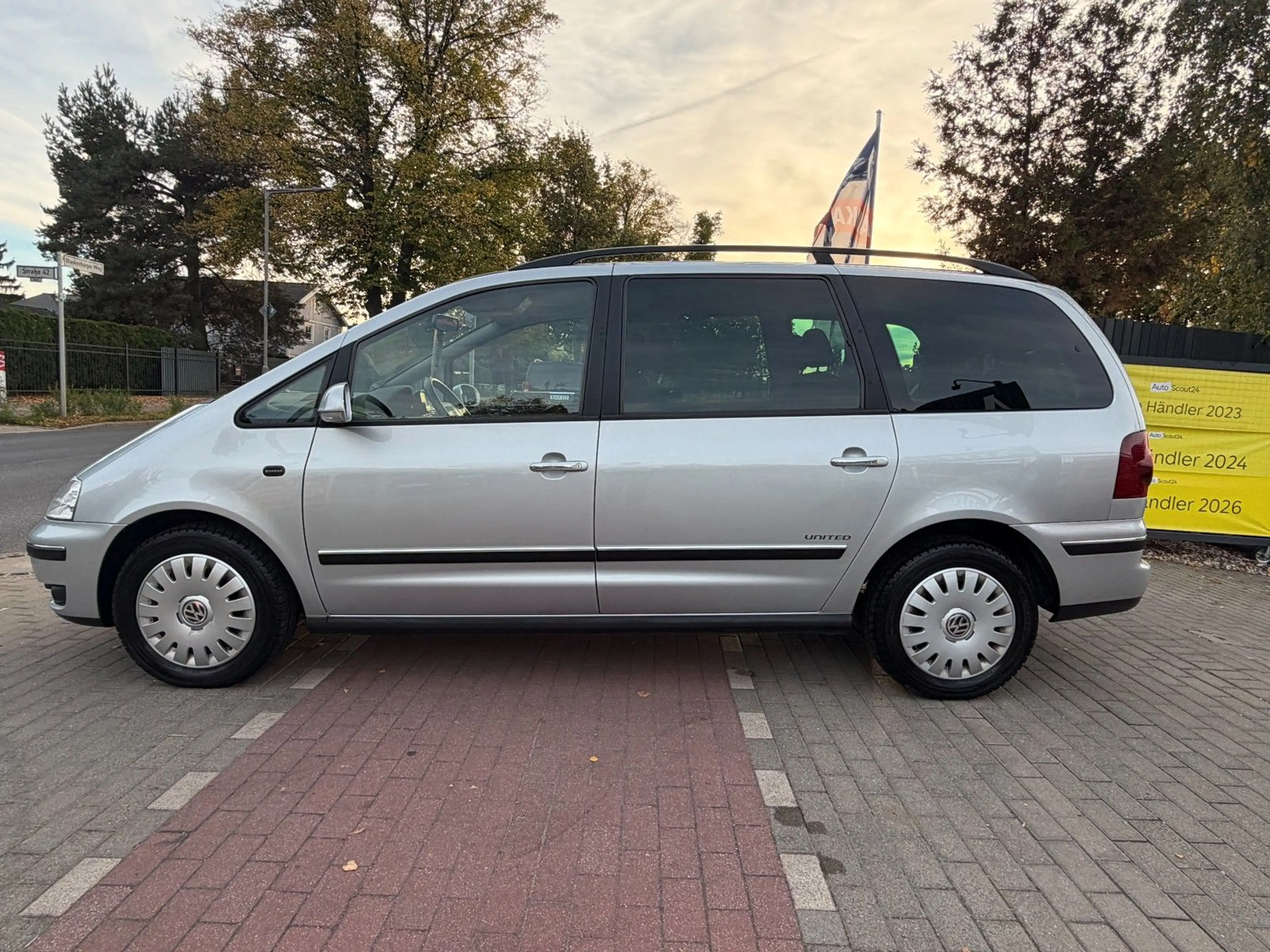 Volkswagen Sharan United 2.0TDI*Klimaaut*PDC*7Sitz*Temp*2HD — photo 7