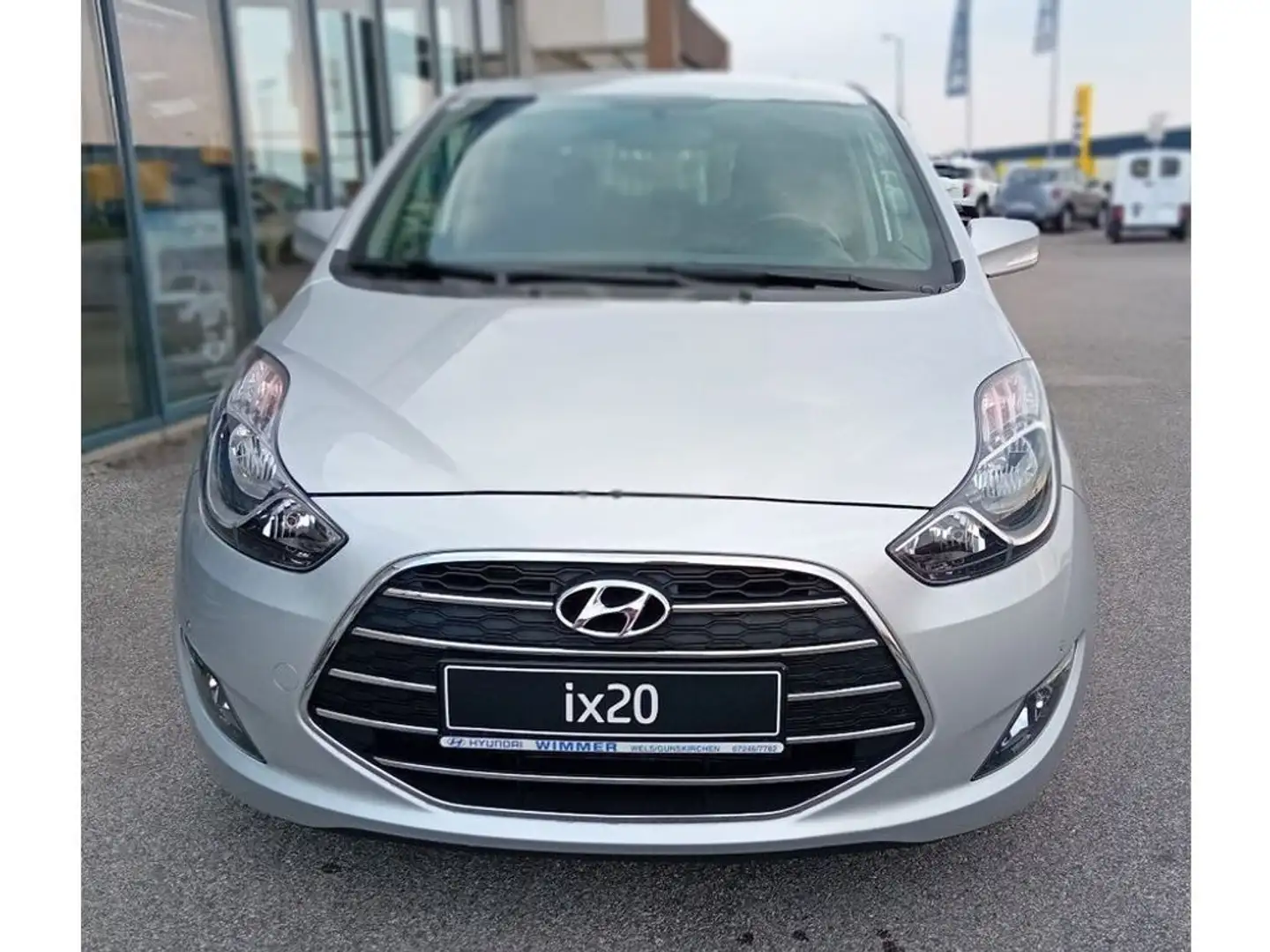 Hyundai iX20 Edition 25 Silber - 2