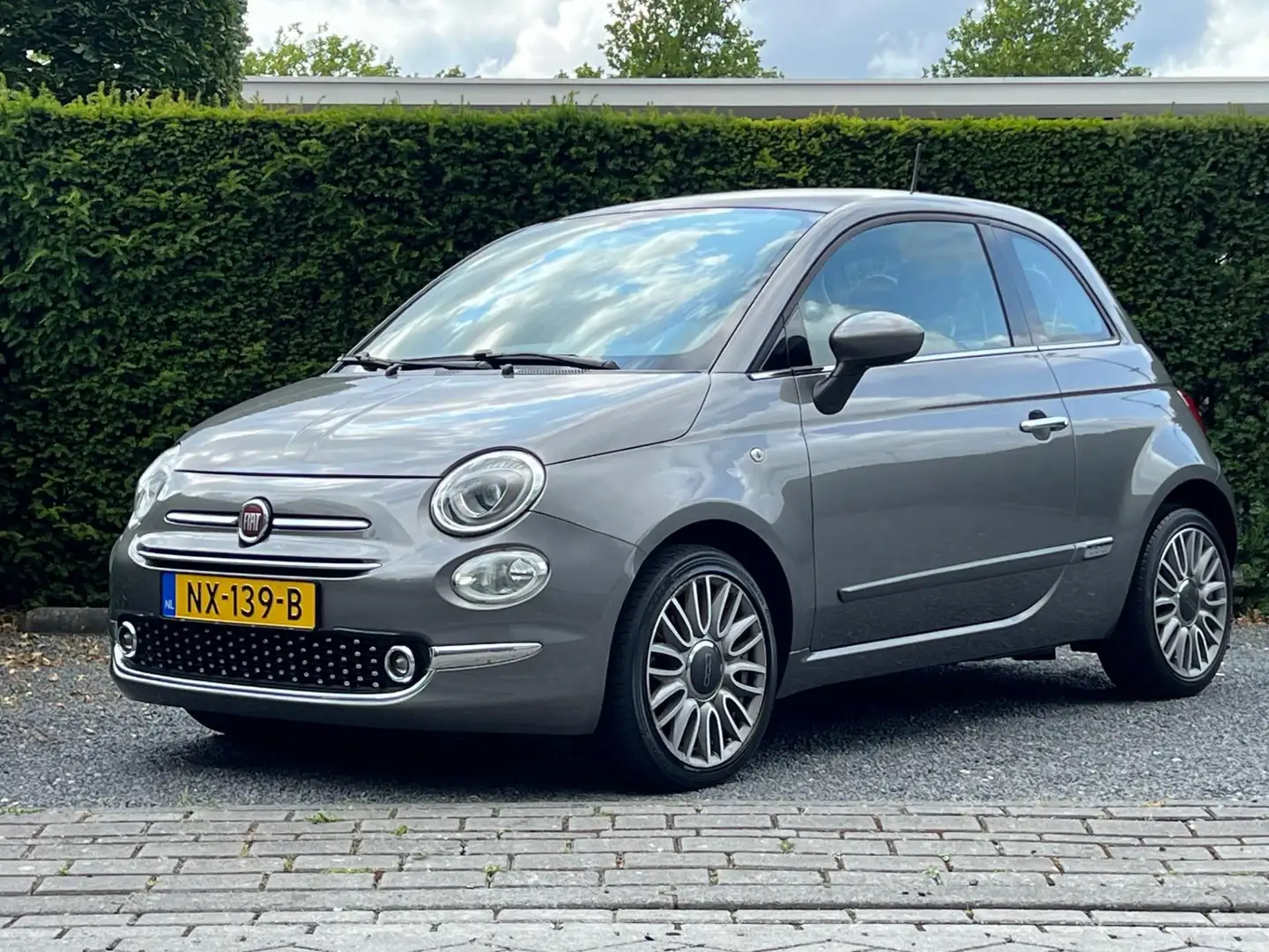 Fiat 500 0.9 TwinAir Turbo Lounge | Glazendak | Rijklaar! Grijs - 2