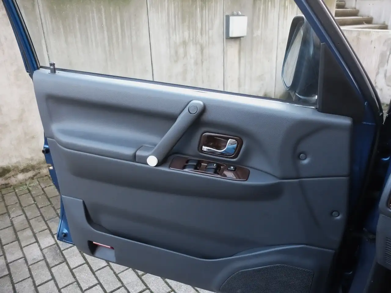 Mitsubishi Pajero TD Classic 2500 aus 2.Hand orig. 128 Tkm, foto 8