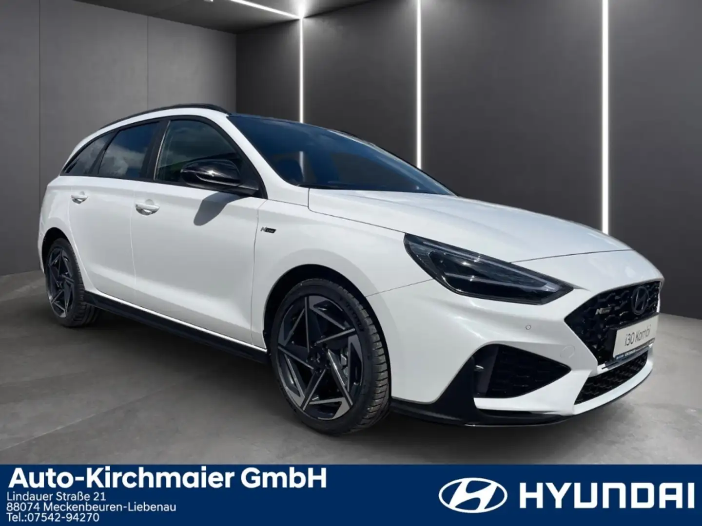 Hyundai i30 Kombi N Line Mild-Hybrid 1.5 T-GDI DCT Navi R-Cam Weiß - 2