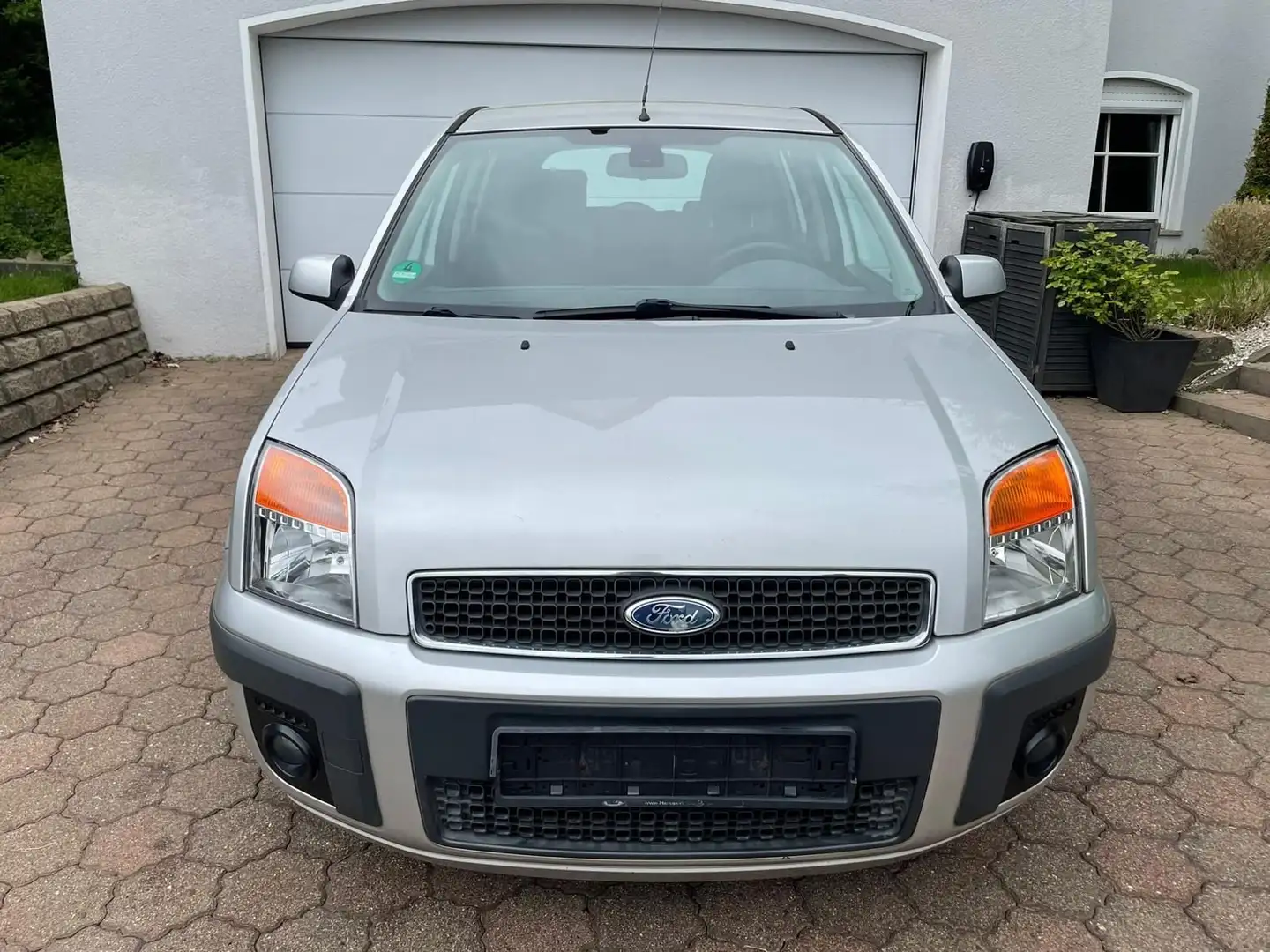 Ford Fusion Fusion Ambiente 1,6 16V Aut.Ambiente Silber - 1