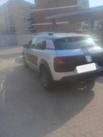 Citroen C4 Cactus view 7
