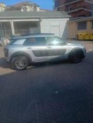Citroen C4 Cactus view 6