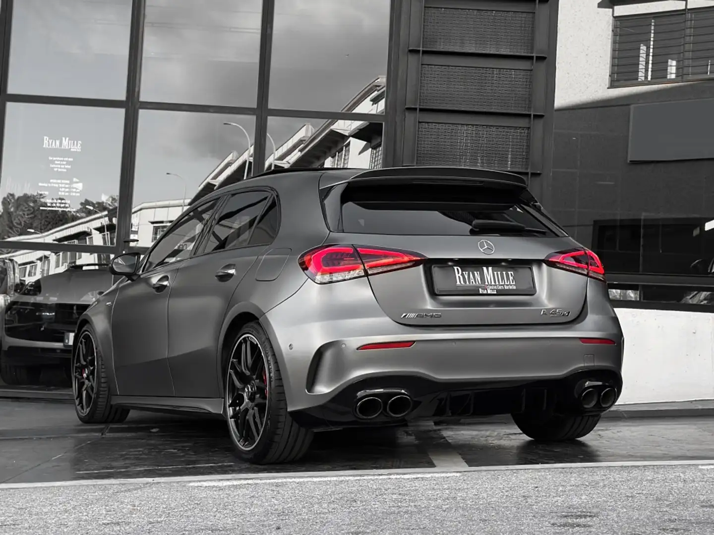 Mercedes-Benz A 45 AMG S 4Matic+ 8G-DCT Gris - 2