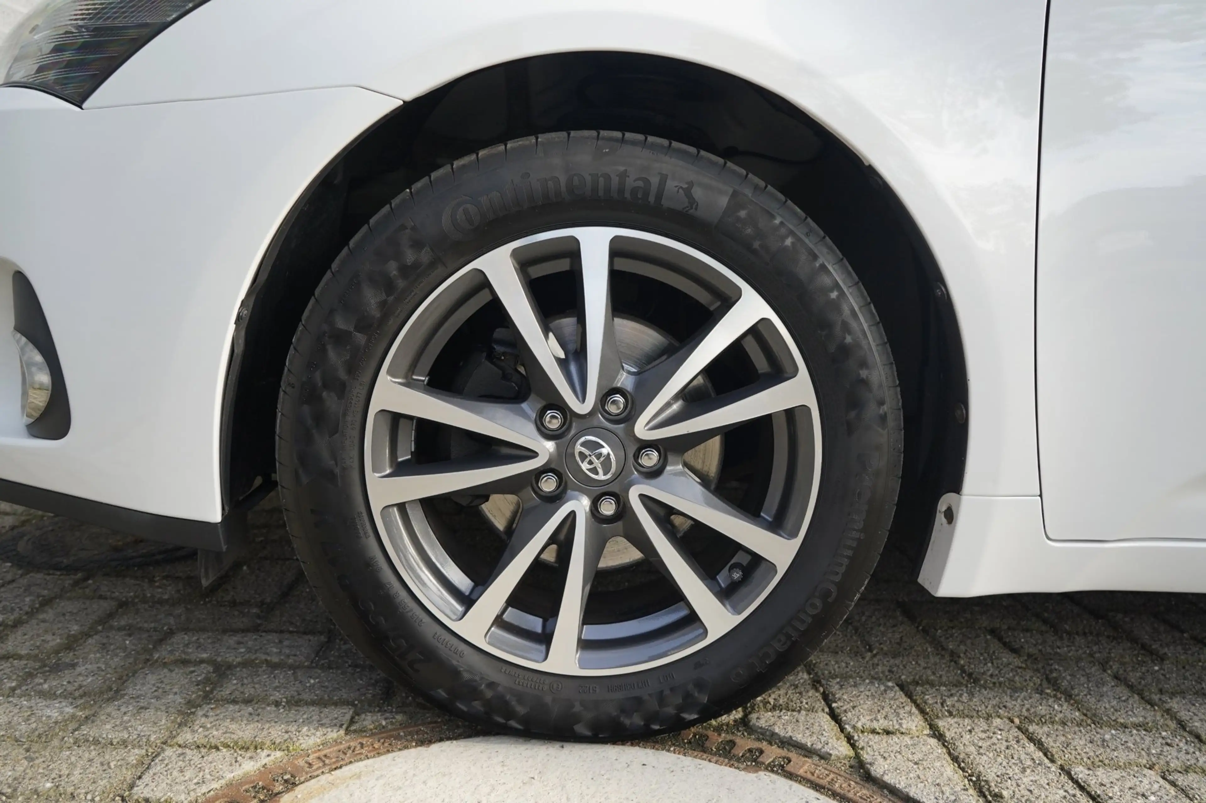 Toyota Avensis Wagon 1.8 VVTi Dynamic, Dealer onderhouden! — photo 11