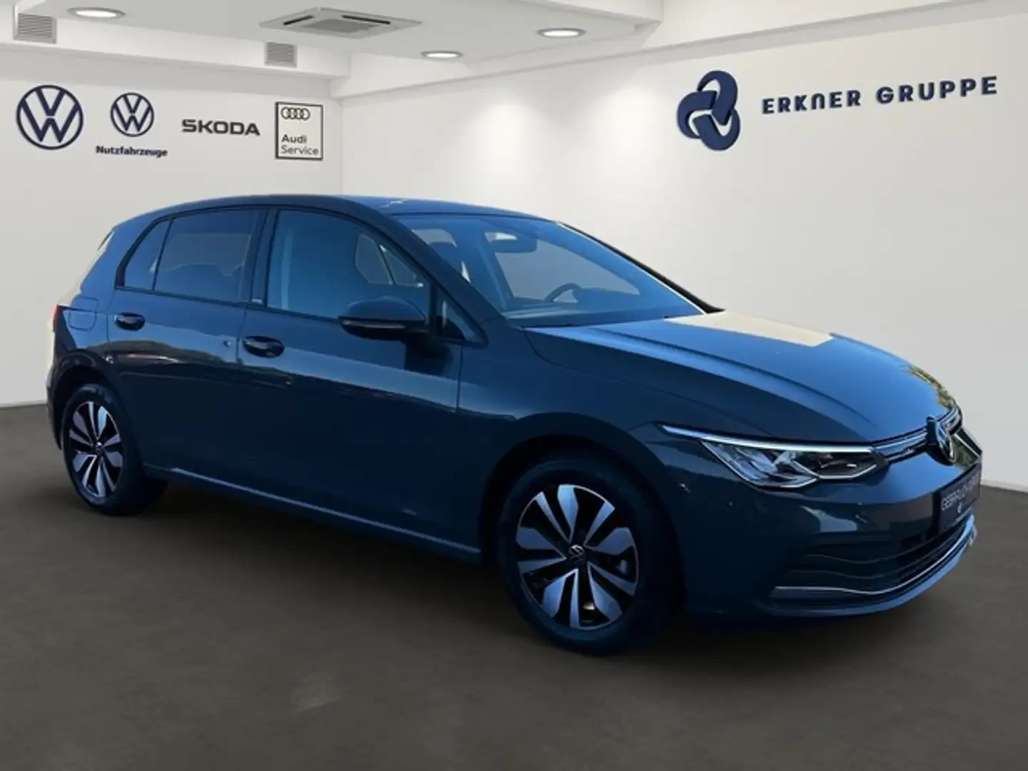 Volkswagen Golf VIII Lim. 1.5 TSI Move LED+NAVI+ACC+DIGIPRO+++ Grau - 2