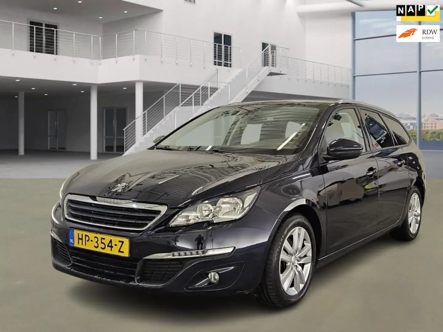 Peugeot 308 SW 1.2|PANO|CAMERA|NAVI|PSENSOR|BLUETOOTH|TOPONDER Blauw - 1