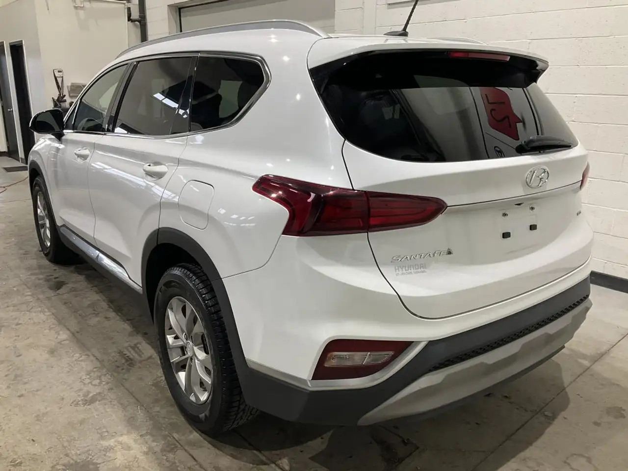 Hyundai SANTA FE photo Hyundai SANTA FE