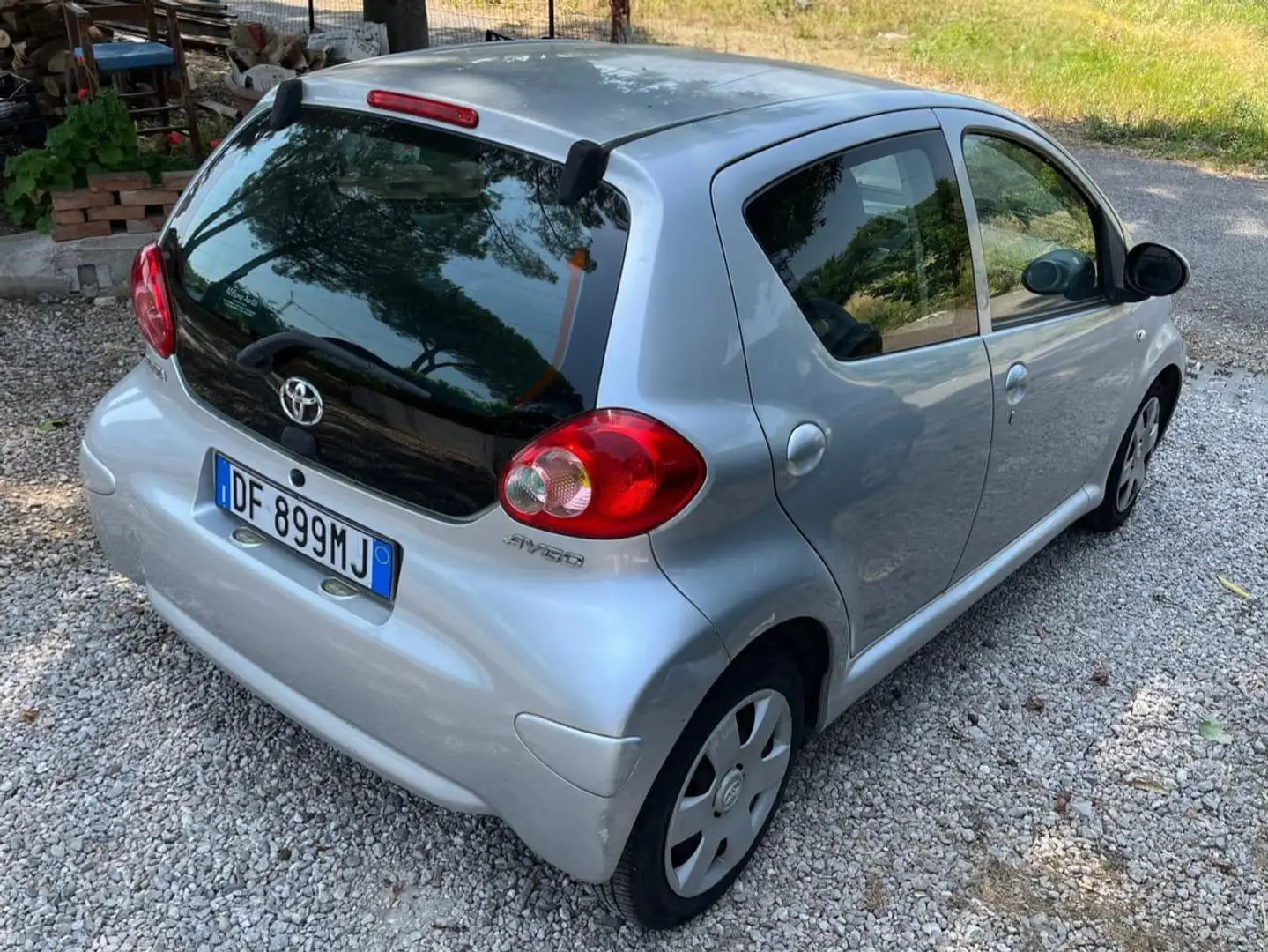 Toyota Aygo Aygo 5p 1.0 Sol m-mt Argento - 2