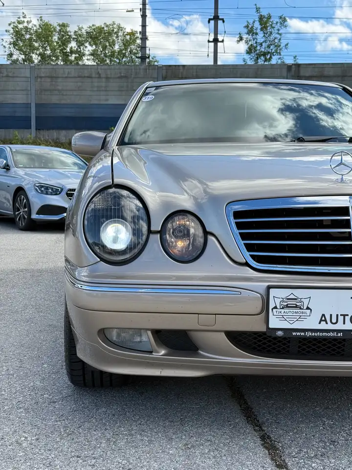 Mercedes-Benz E 320 Elegance 4MATIC Aut., foto 3