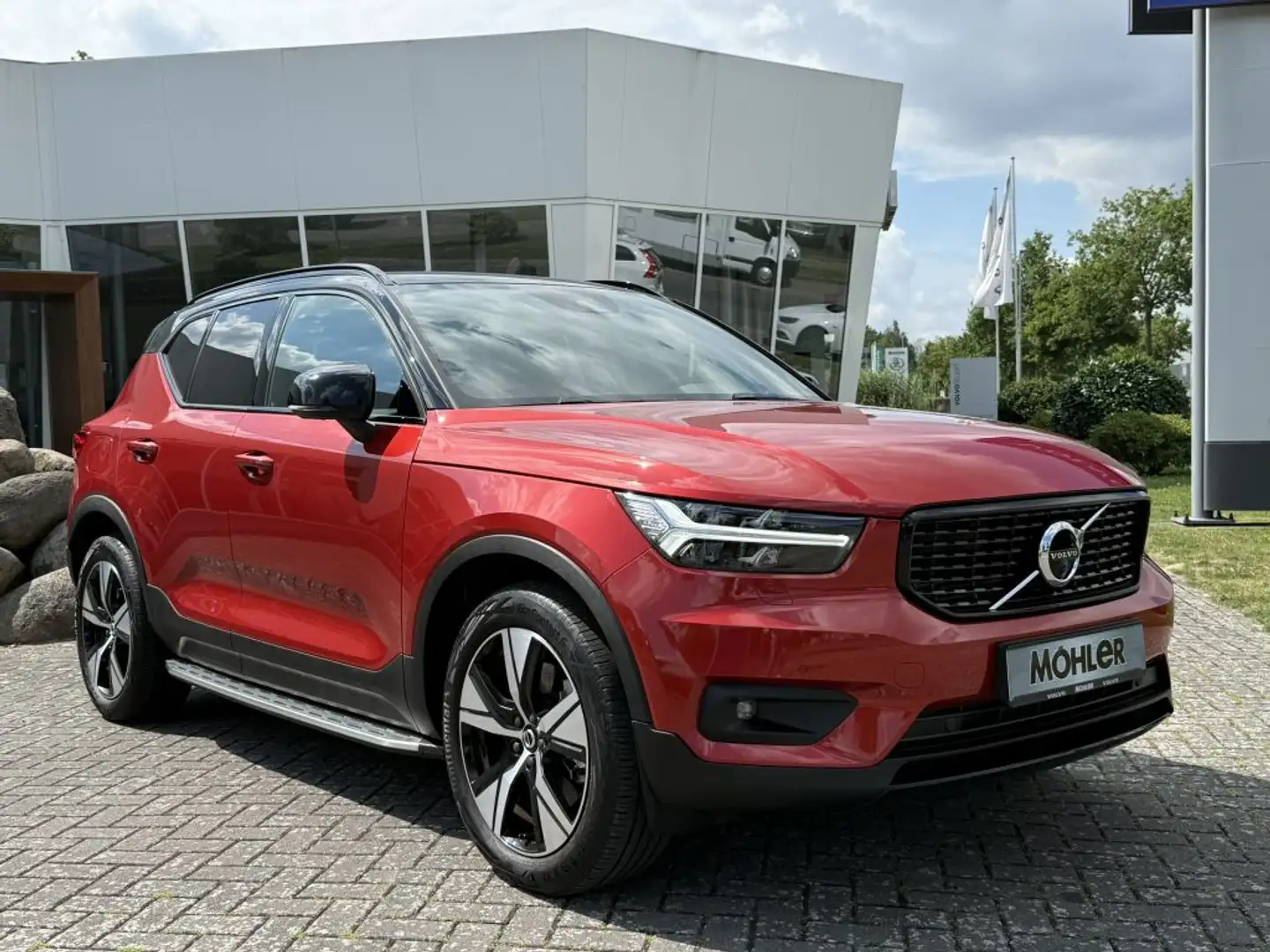 Volvo XC40 T5 Recharge DKG RDesign Rouge - 2