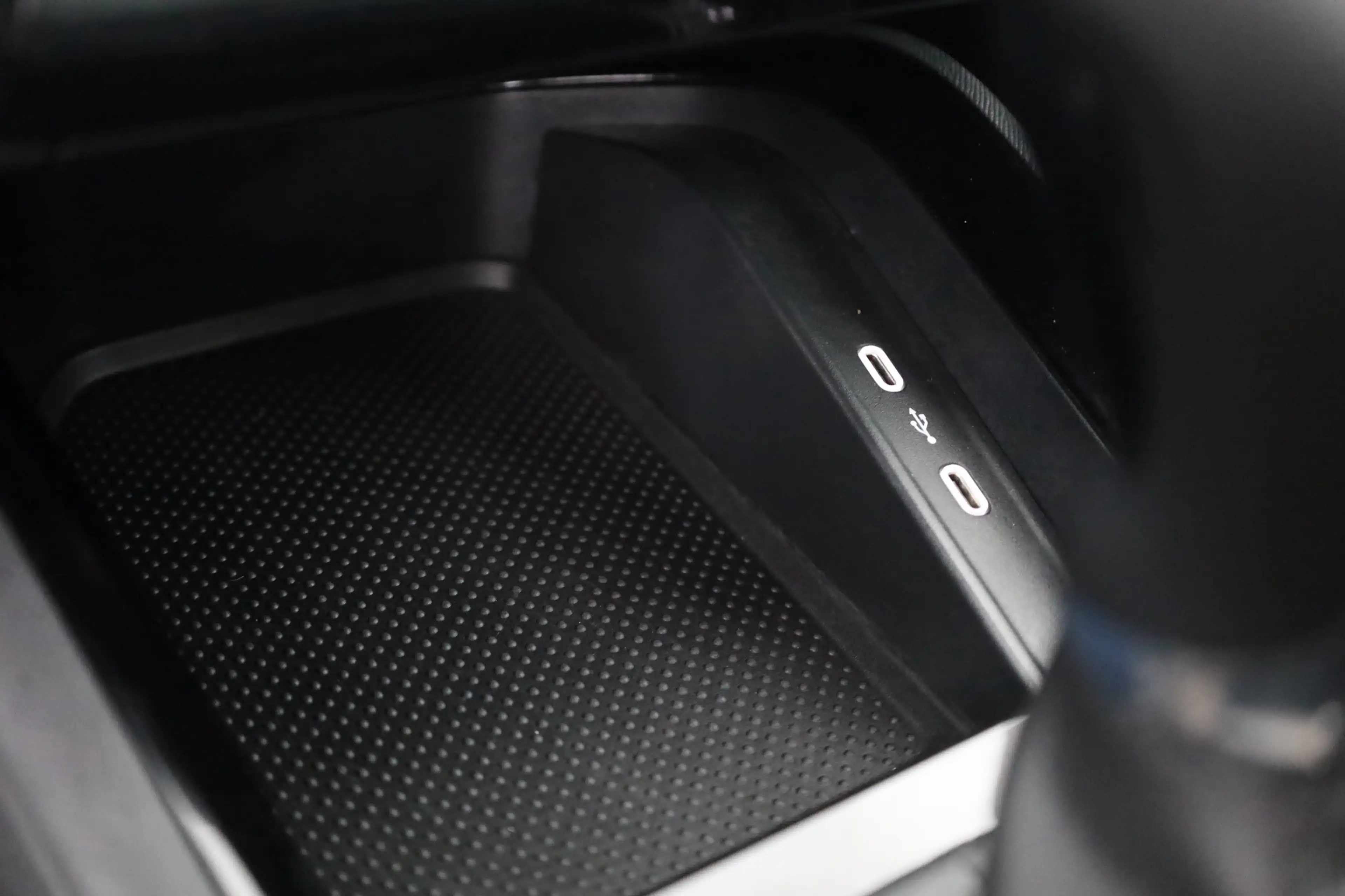 Skoda Kamiq 1.0 TSI DSG LED ACC Kamera — photo 13