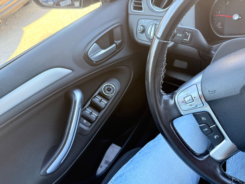 Ford S-Max S-MAX — photo 33