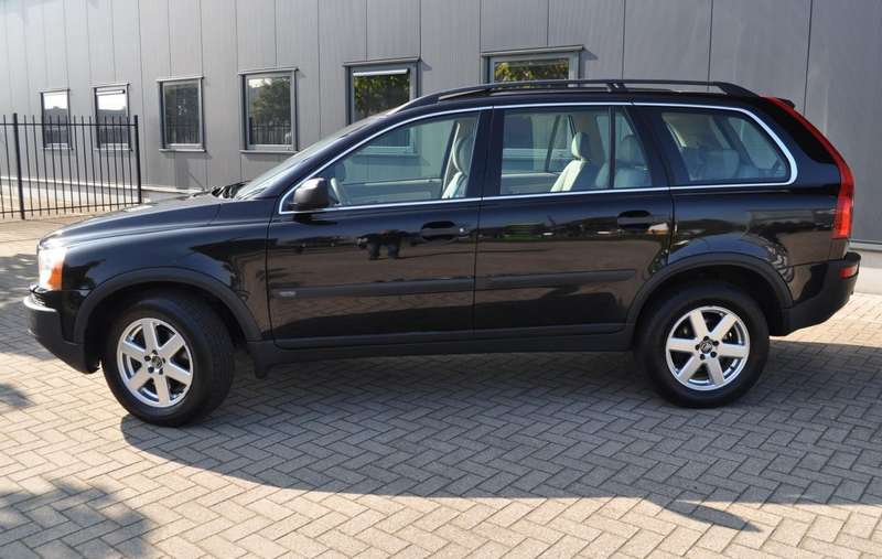 Volvo XC90 2.5 T Exclusive, 7 zits, full option, € 12.500 net