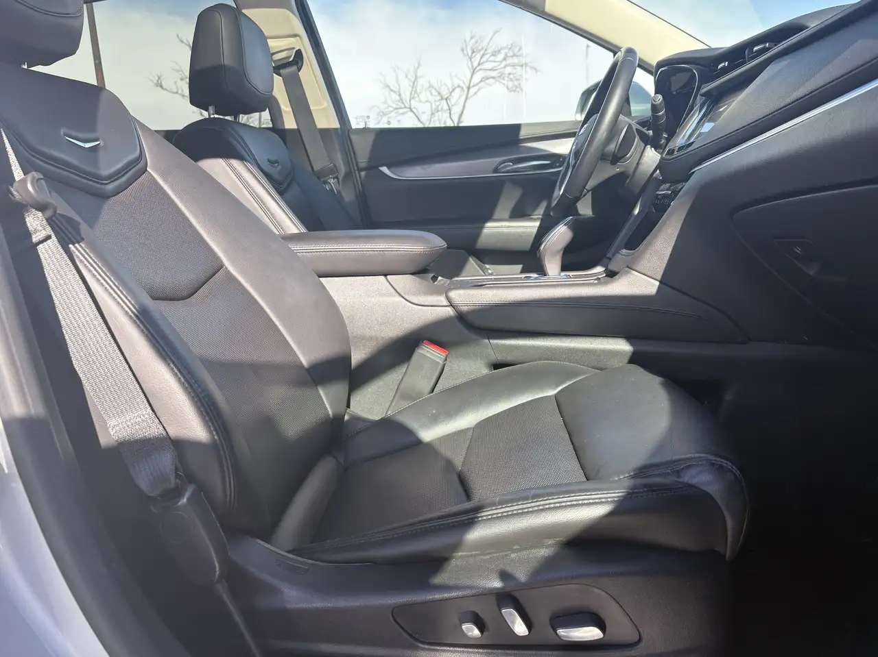 Cadillac XT5 снимка Cadillac XT5