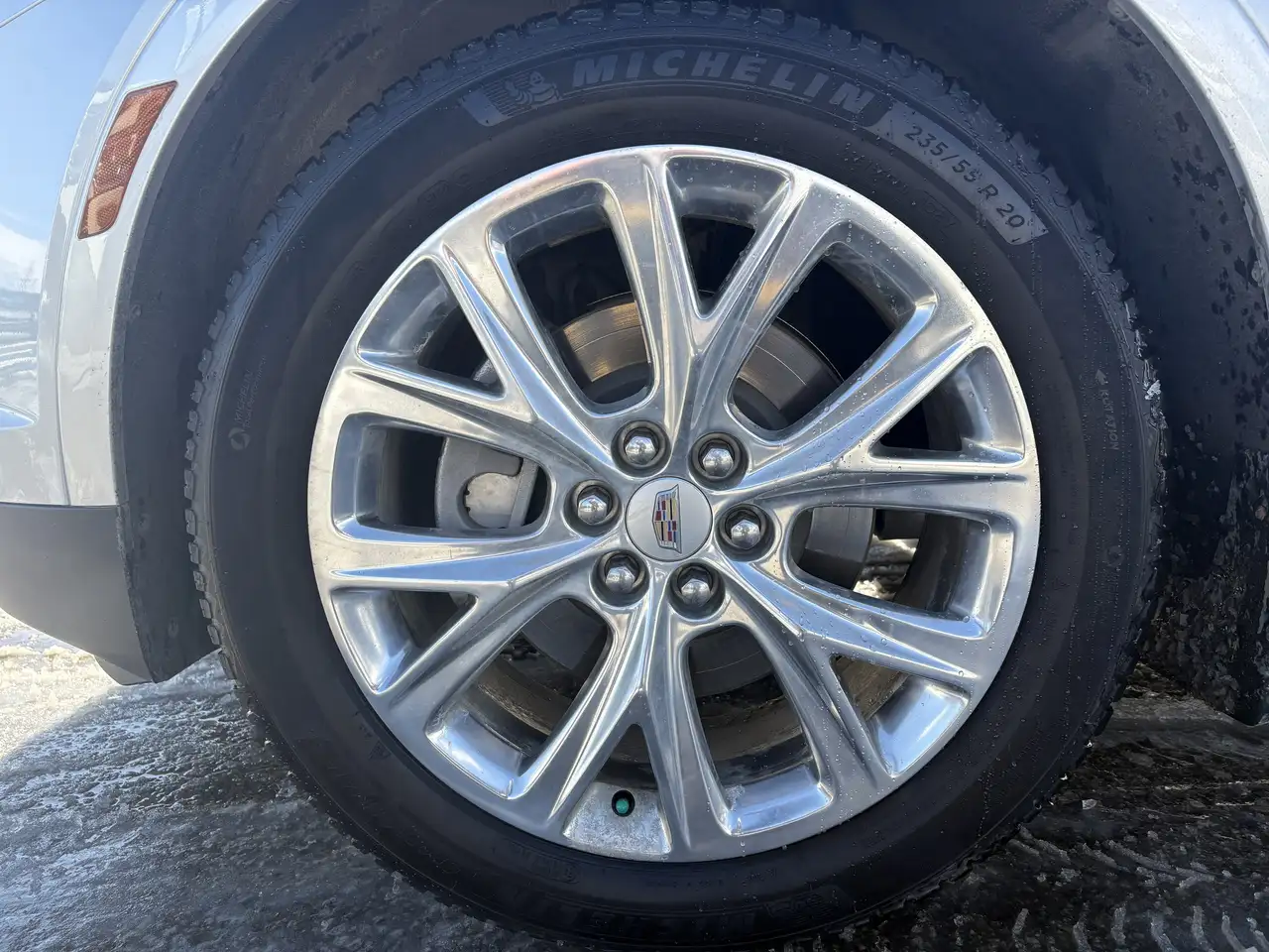 Cadillac XT5 снимка Cadillac XT5