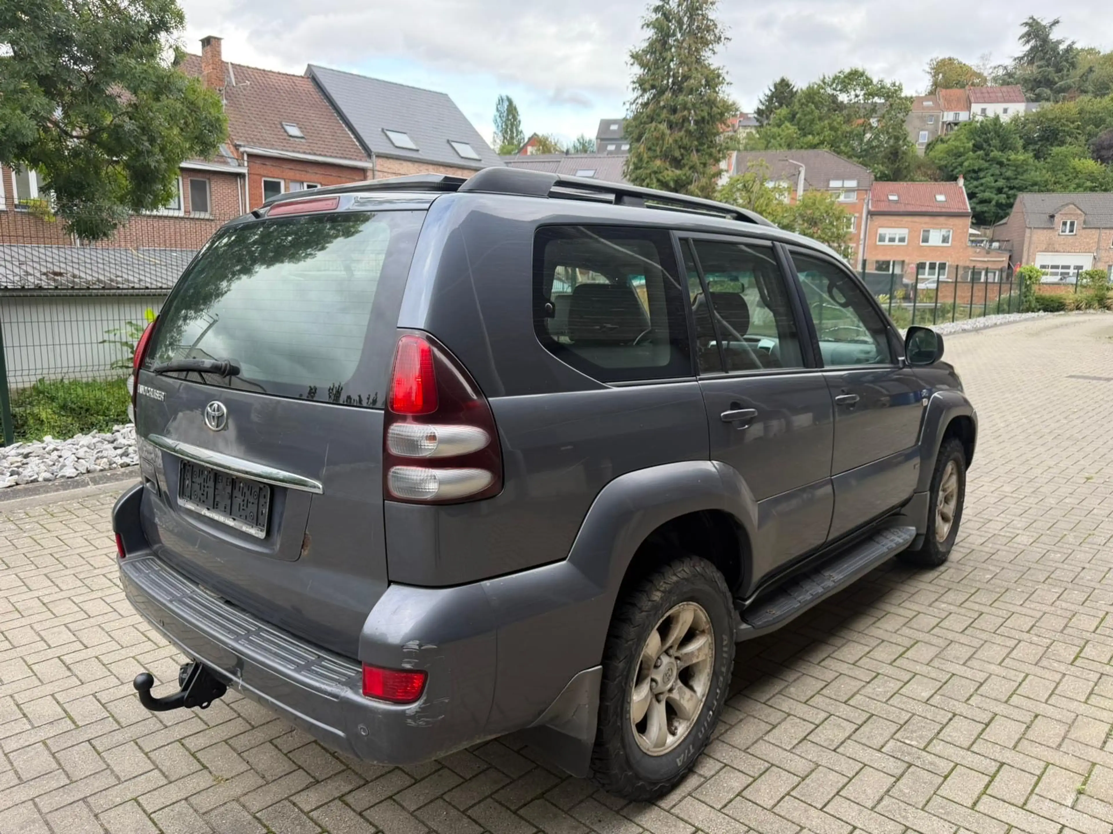 Toyota Land Cruiser Prado — photo 8