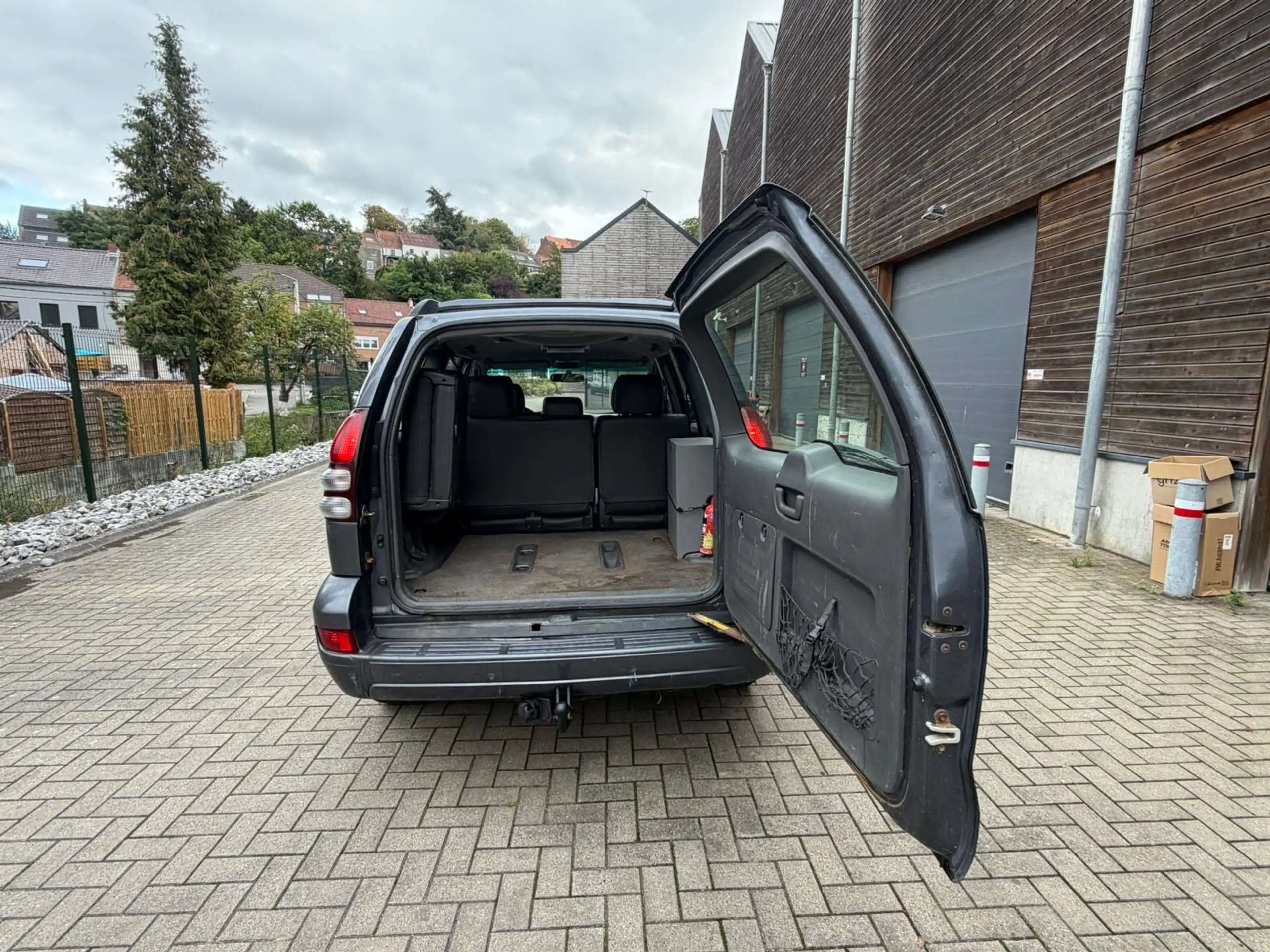 Toyota Land Cruiser Prado — photo 10