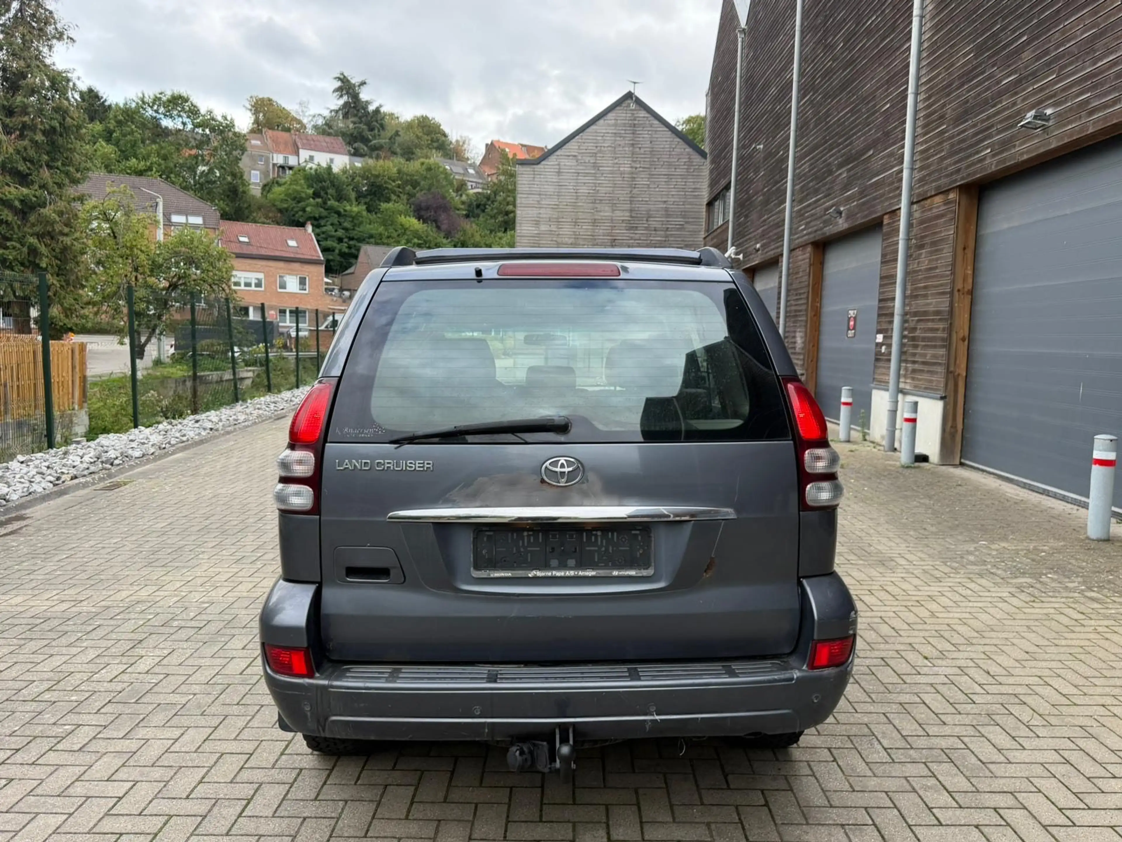 Toyota Land Cruiser Prado — photo 7