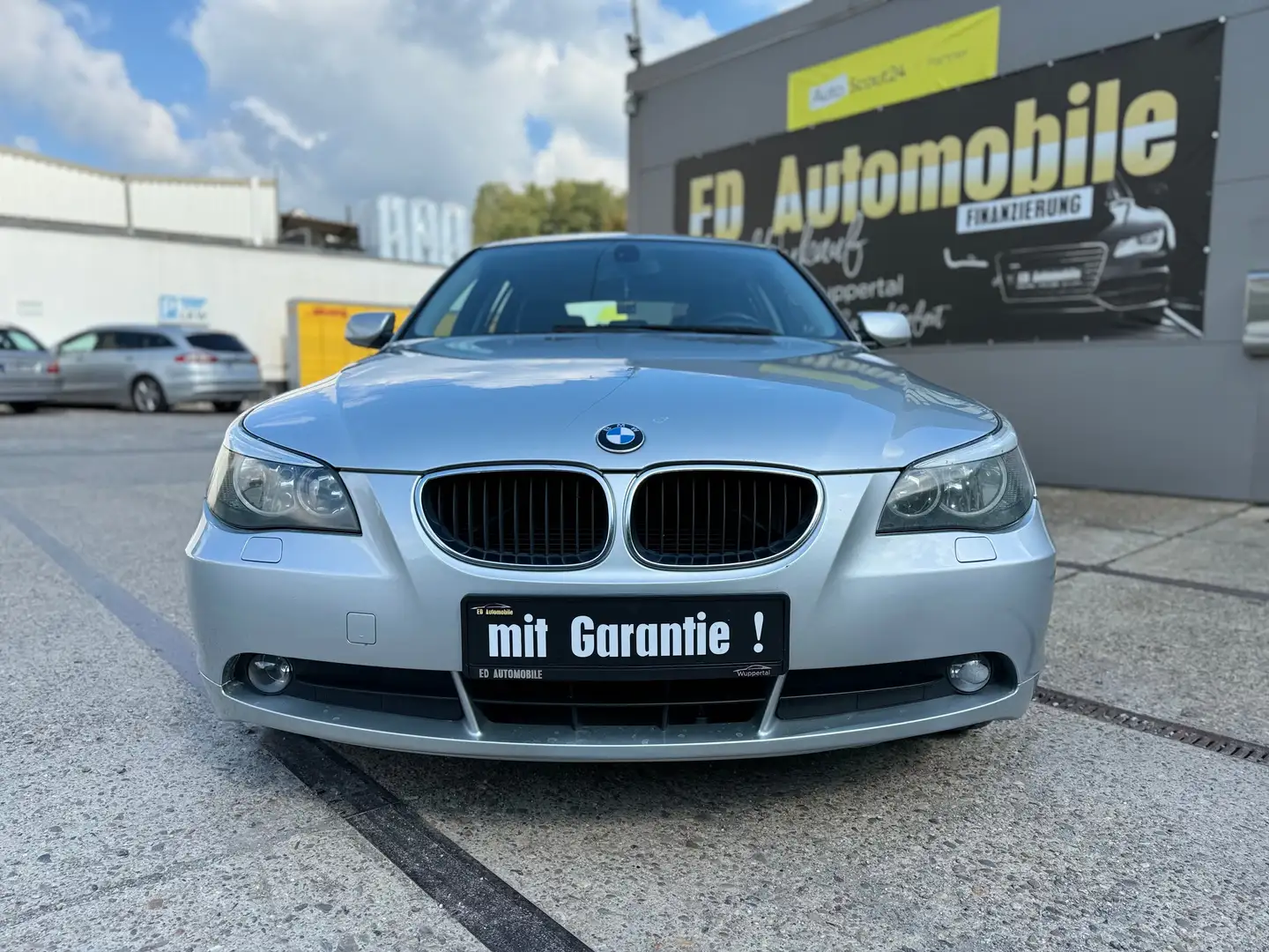 BMW 523 i 2.5 BEZNIN MIT GARANTIE! srebrna - 2
