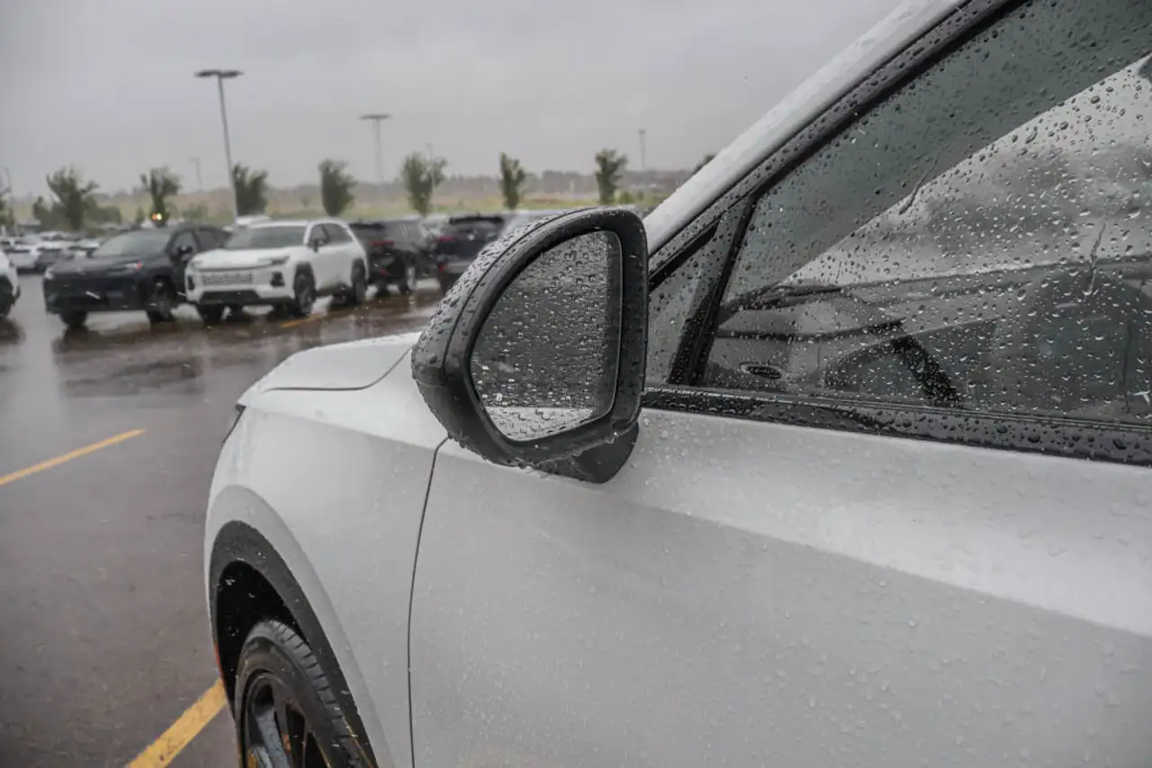 Buick Envision photo Buick Envision