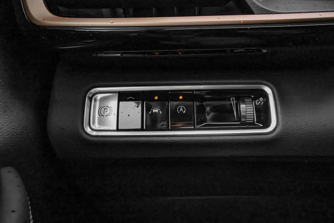 Buick Envision photo Buick Envision