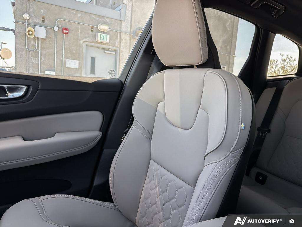 2026 Volvo XC60 T8 AWD Plus Dark Theme thumb 19