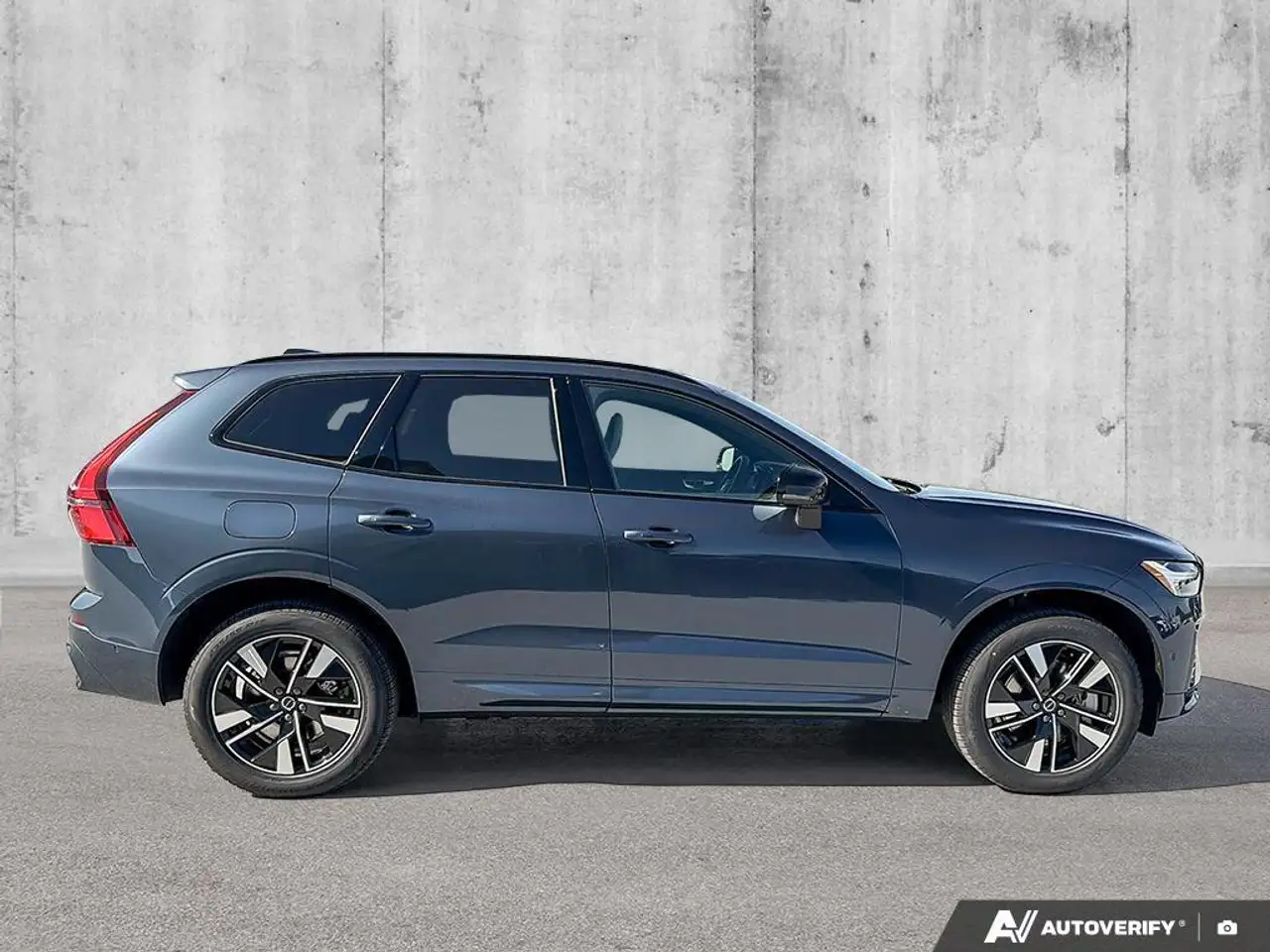 Volvo XC60 снимка Volvo XC60