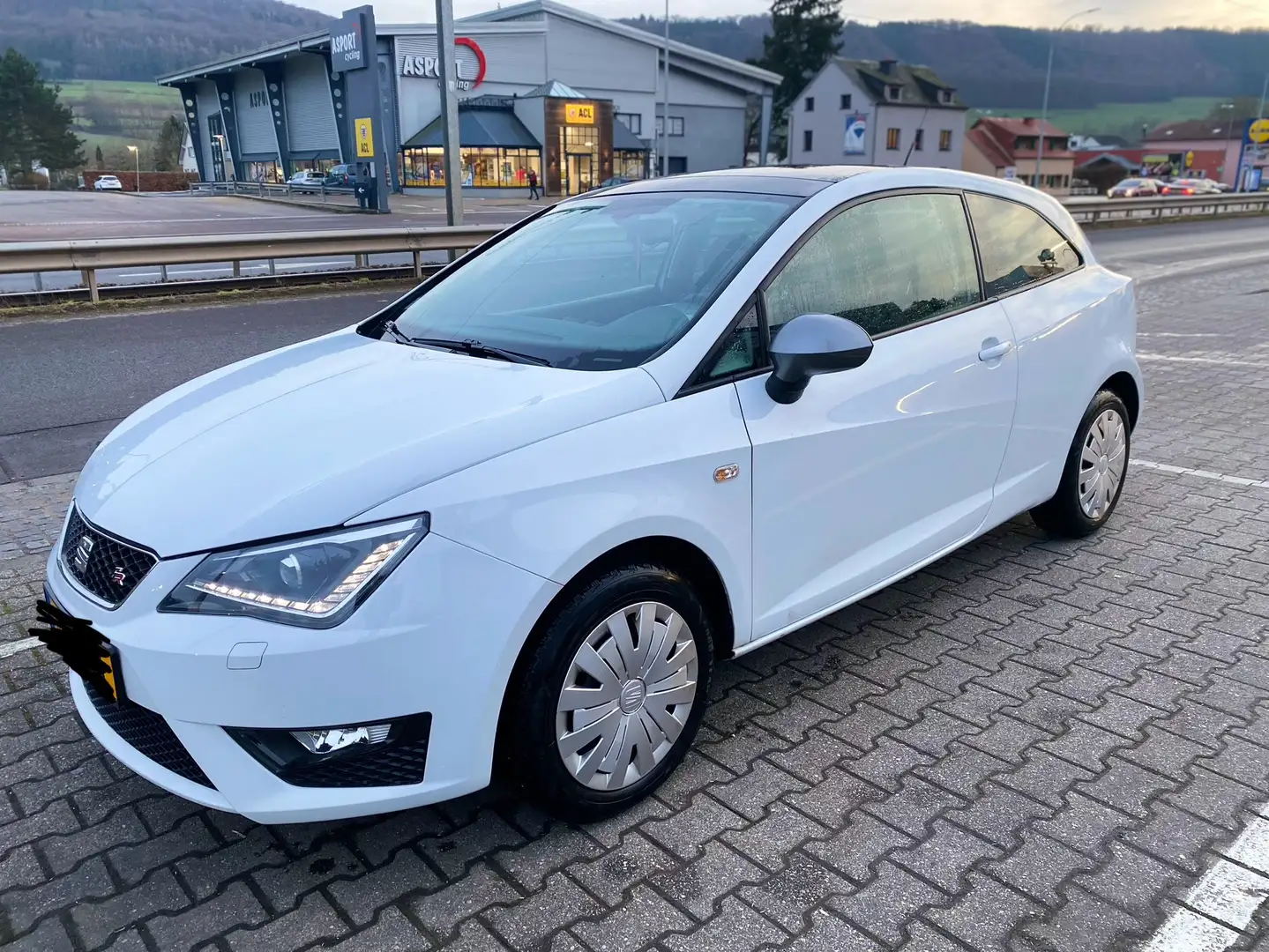 SEAT Ibiza FR 2.0 Blanc - 2