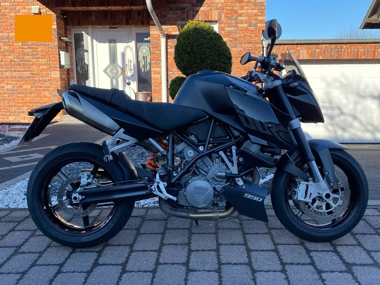 KTM 990 Super Duke Negro - 1