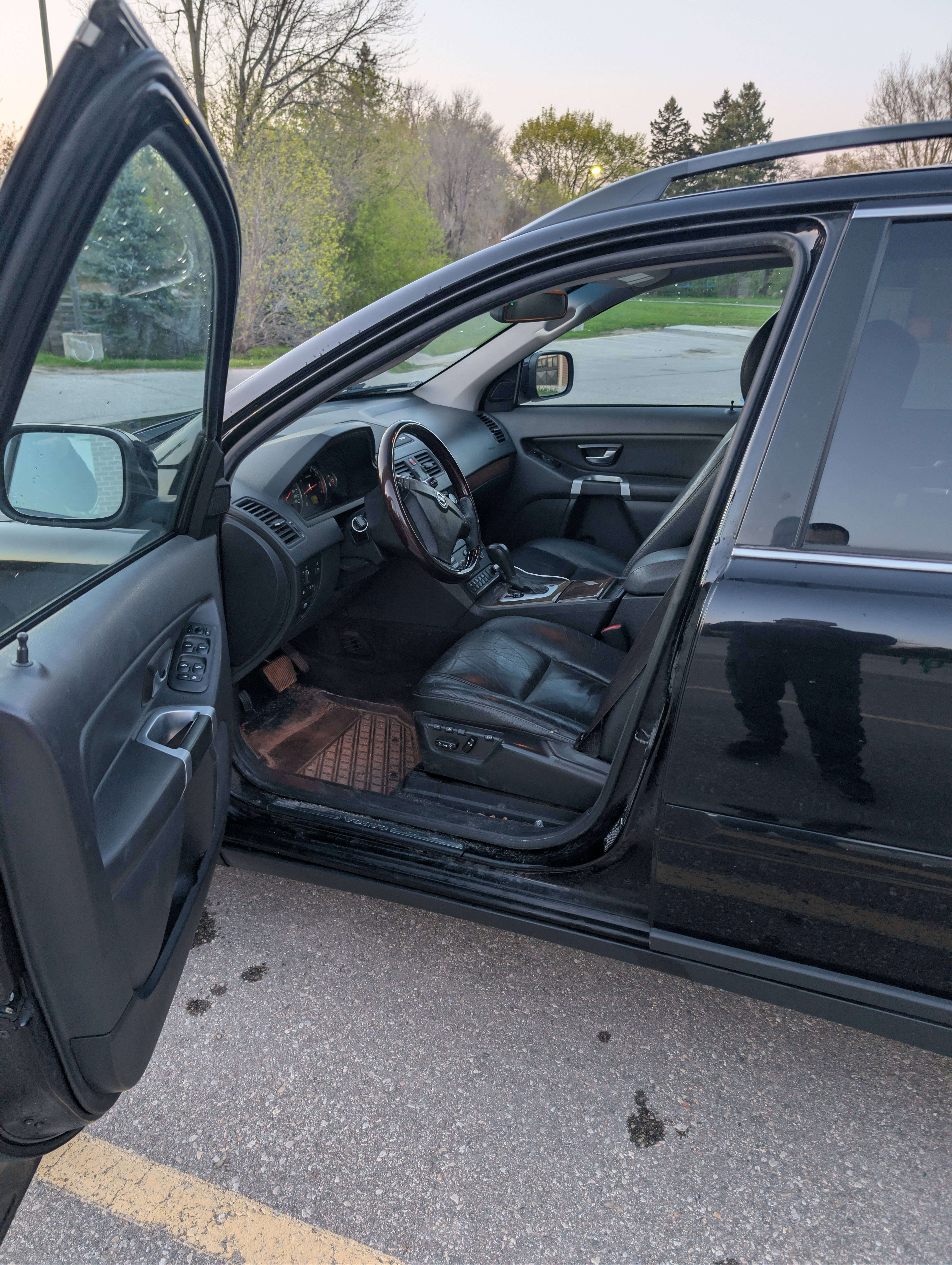2008 Volvo XC90 alt 5