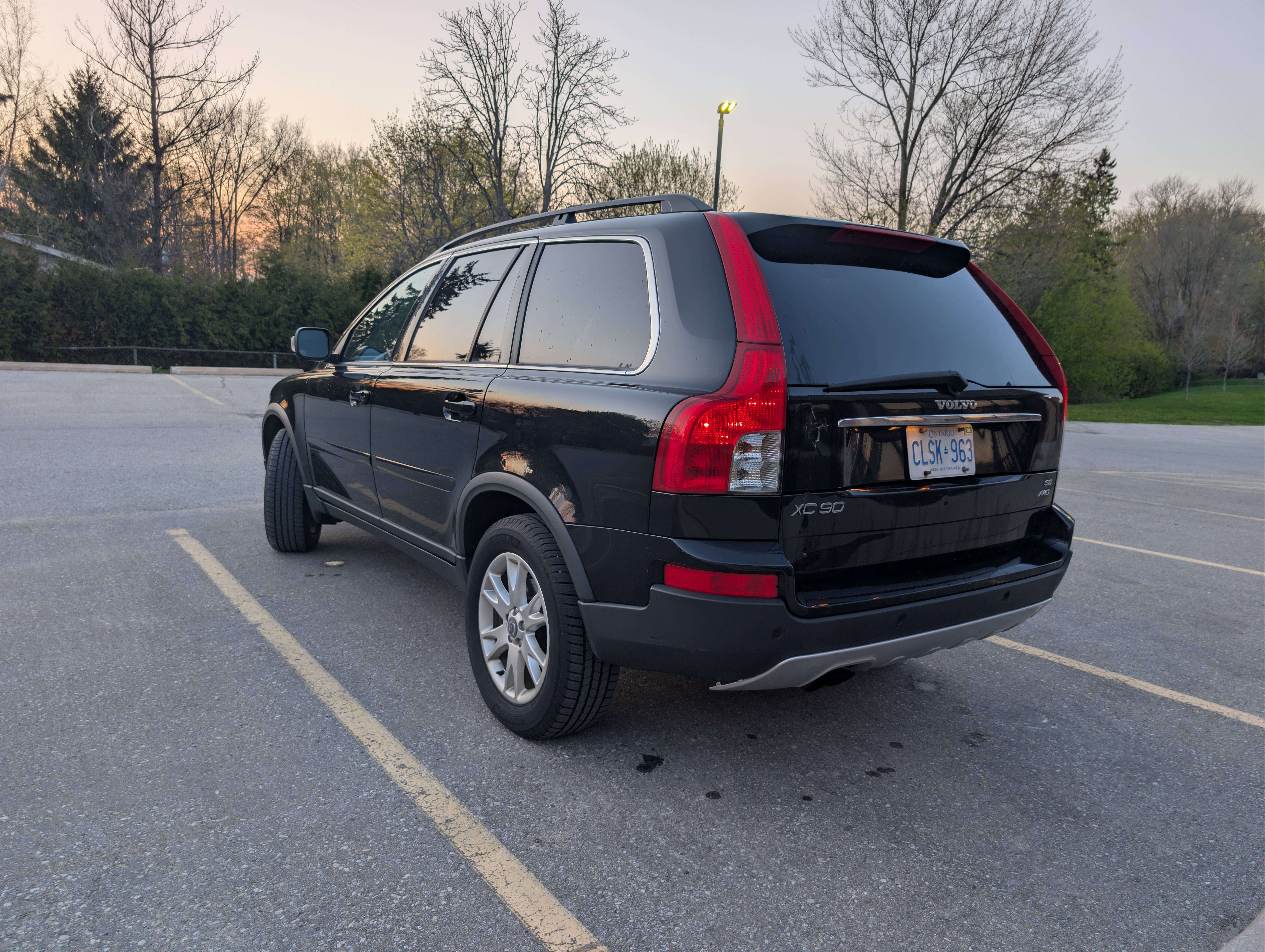 2008 Volvo XC90 alt 2