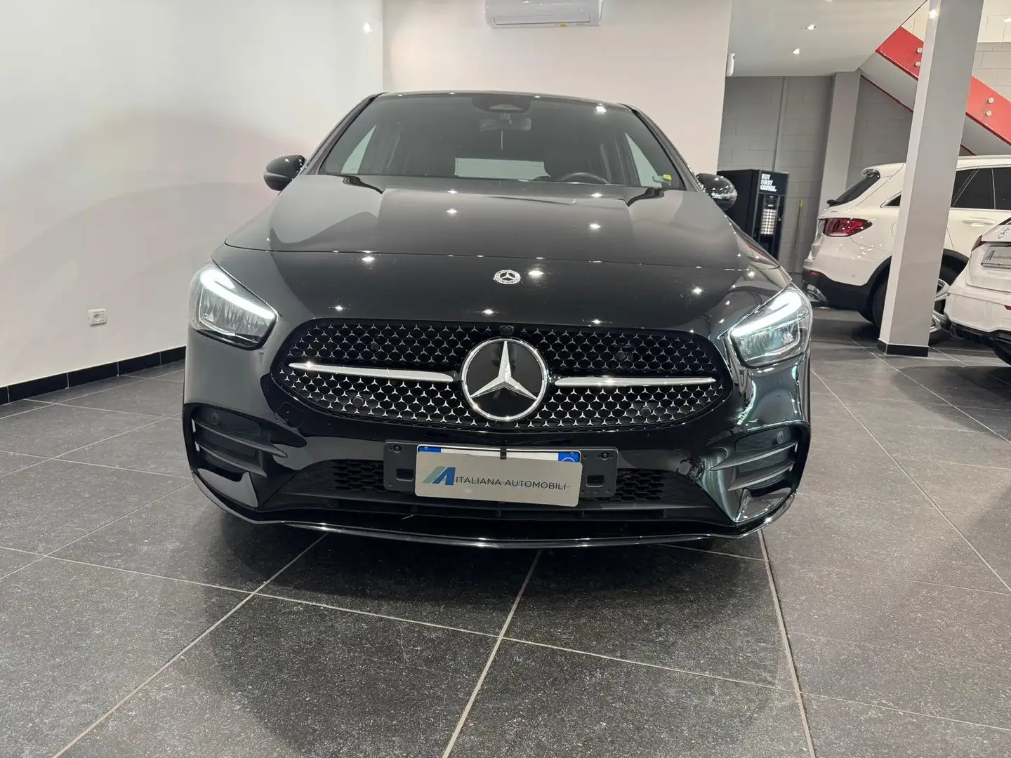 Mercedes-Benz B 180 B 180 d AMG Line Premium auto Noir - 2
