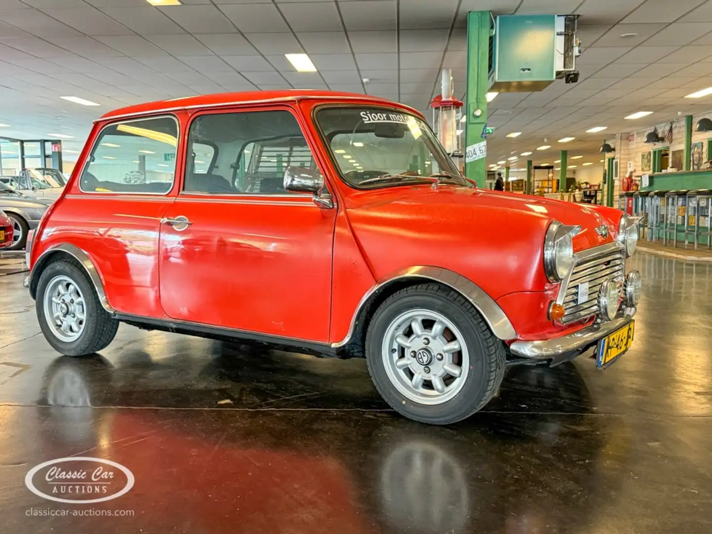 MINI 1000 HLE  - ONLINE AUCTION Roşu - 1