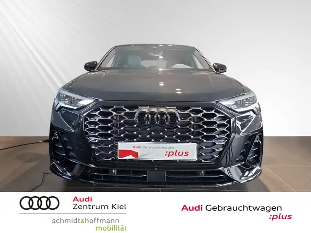 Audi Q3 view 2