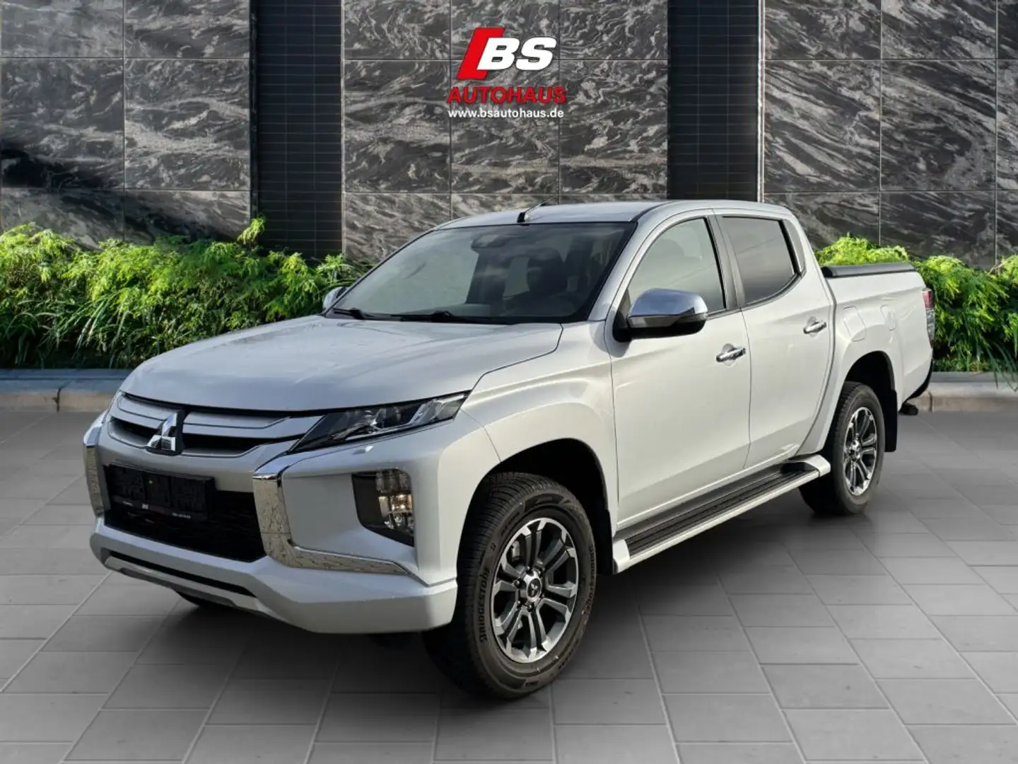 Mitsubishi L200 Pick Up 4x4 S&S Autm. Double Cab Spirit - 1