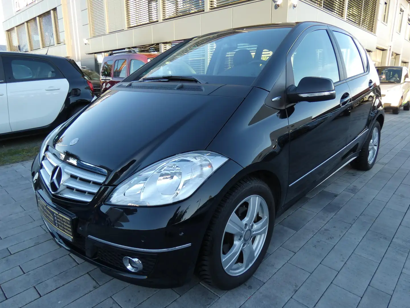 Mercedes-Benz A 180 A 180 Automatik- 69.000KM!! Sehr gute Austattung Noir - 2
