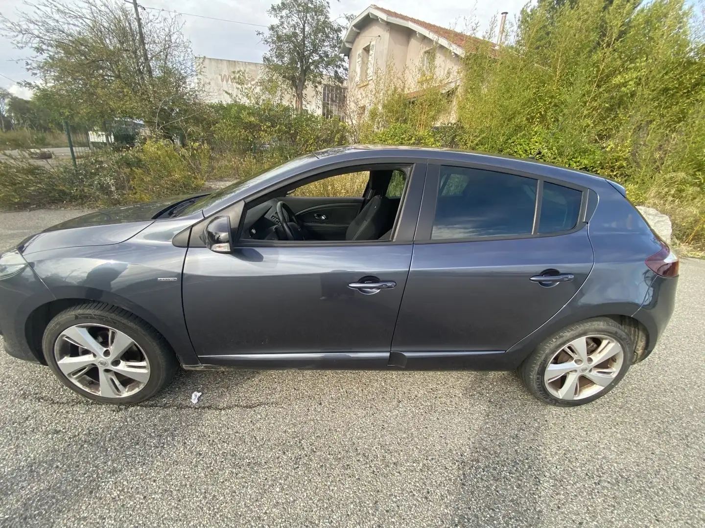Renault Megane Mégane III TCE 130 Bose Euro 5 - 2