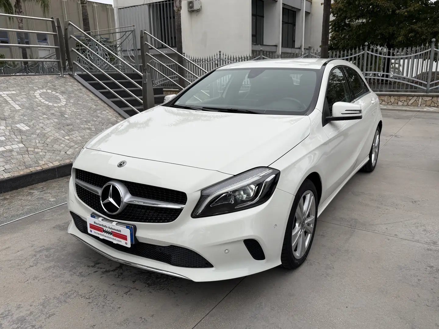 Mercedes-Benz A 180 d Premium auto my16 - Italiana/Unico P. Blanc - 1
