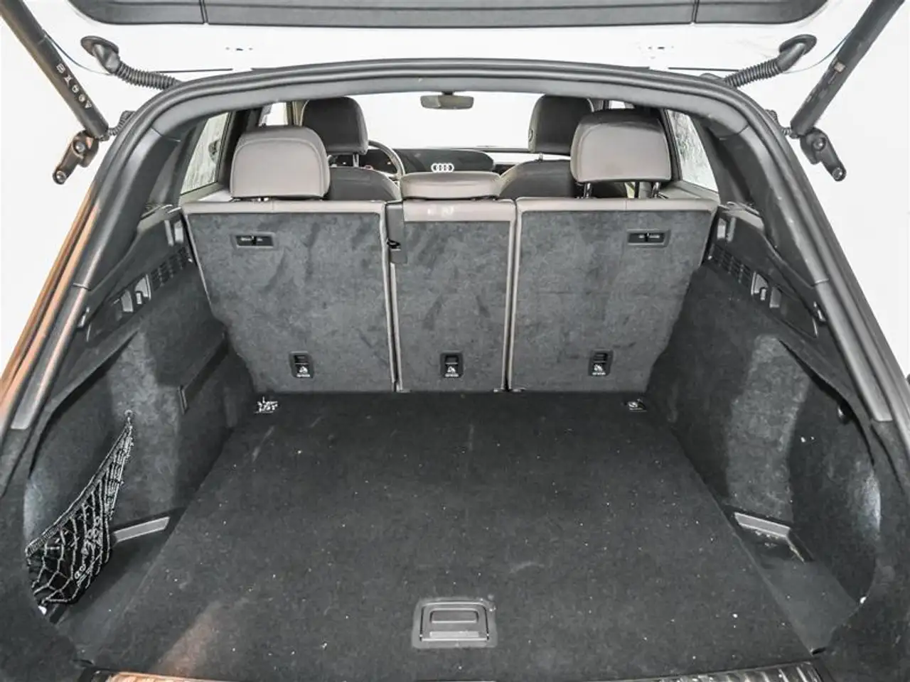 Audi Q5 снимка Audi Q5